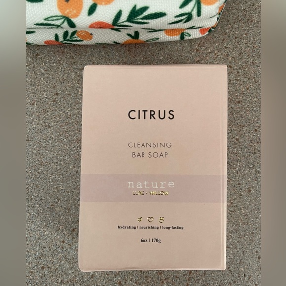 NWT🍊Citrus 2 pack Bar Soap and Cosmetics Bag - Picture 5 of 6